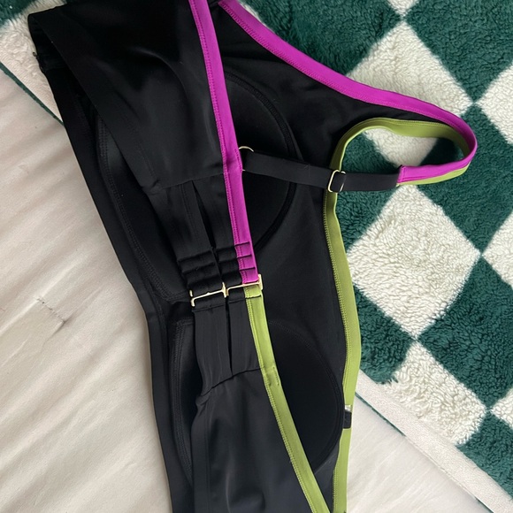 Plus size shade & shore green color block bralette suit swim top - Picture 4 of 7